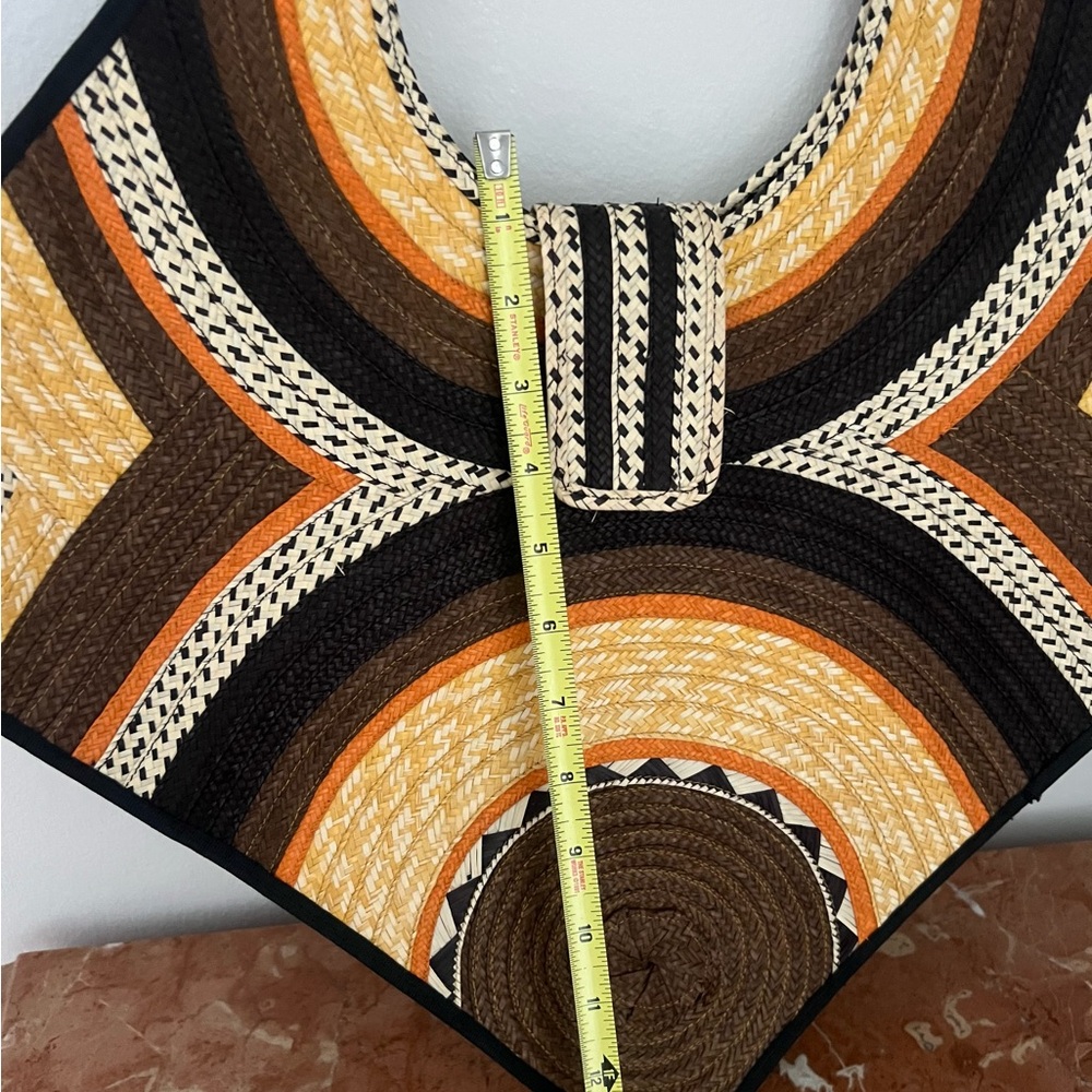 Artistic Circular Handle Tote - Picture 9 of 11